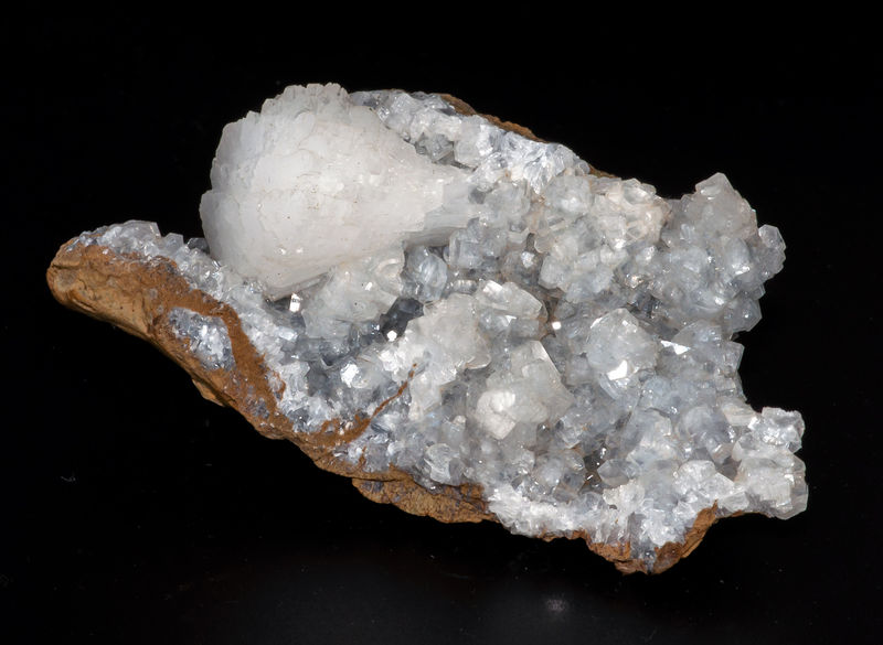 stilbite-on-heulandite-ca-02.jpg