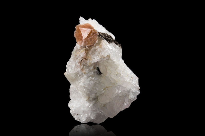 Stillwellite-(Ce)-MIM_Museum(1584).jpg
