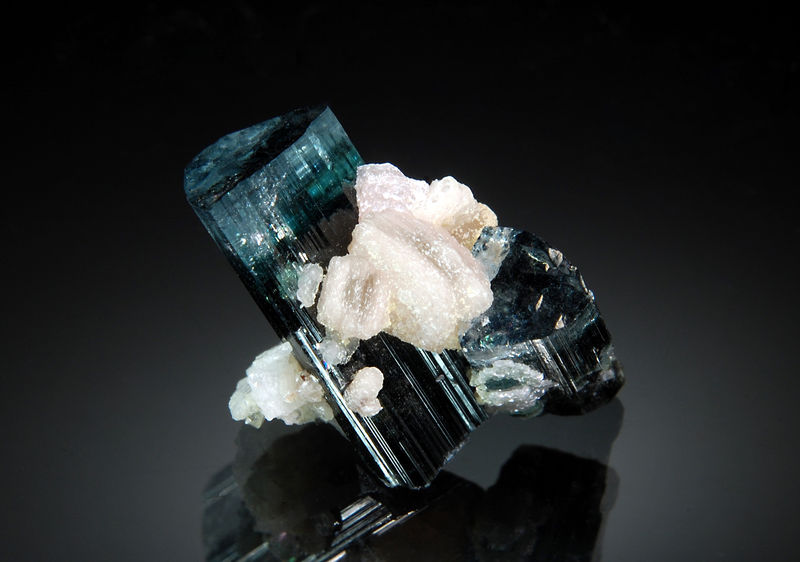 TN094 Elbaite - Sabsar, Skardu District, Baltistan, Pakistan.jpg
