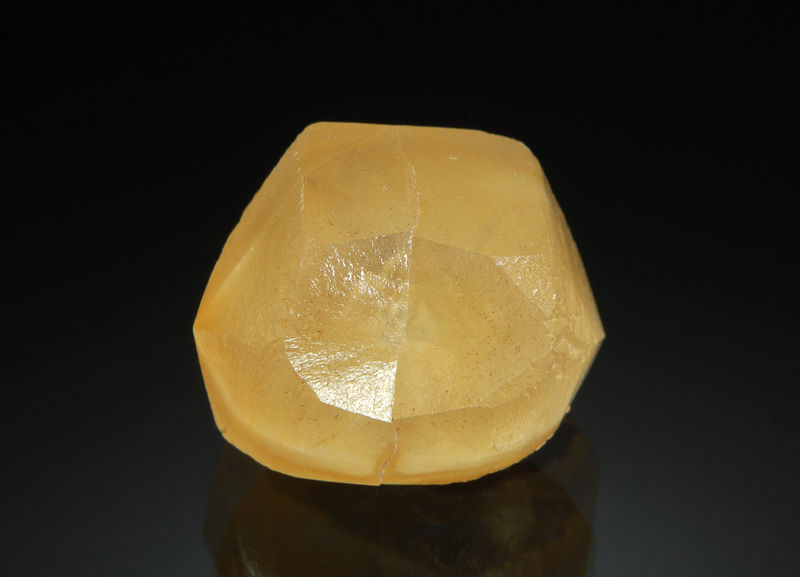 TN205 Calcite (twin) - Hanover Quarry, York County, Pennsylvania.jpg