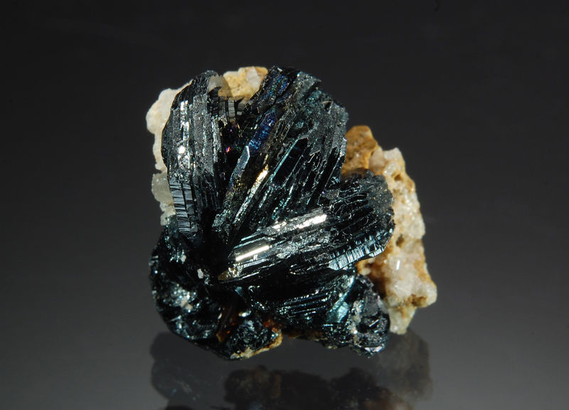 TN424 Hematite - Fedenstock, Fellital, Uri Canton, Switzerland.jpg