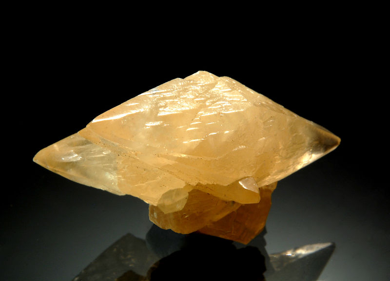 TN450 Calcite - Pugh Quarry, Custer County, Ohio.jpg