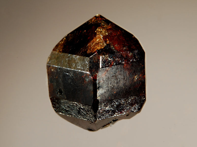 TN538 Zircon.jpg