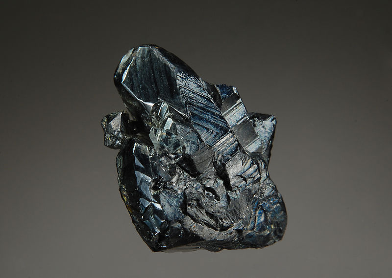 TN569 Sphalerite - Dal'negorsk, Primorskiy Kray, Russia.jpg