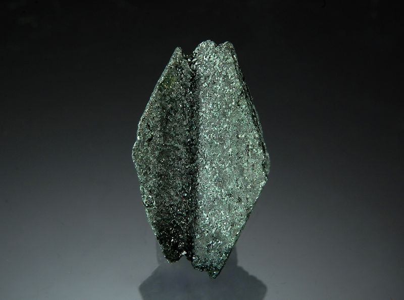 TN583 Titanite - Zagi Mountain, Khyber Agency, Pakistan.jpg