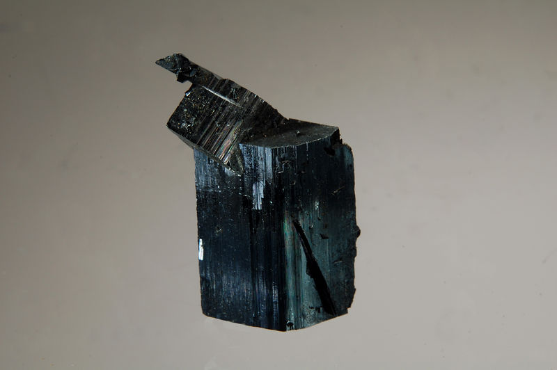 TN620 Arfvedsonite - Mont Saint-Hilaire, Quebec, Canada.jpg