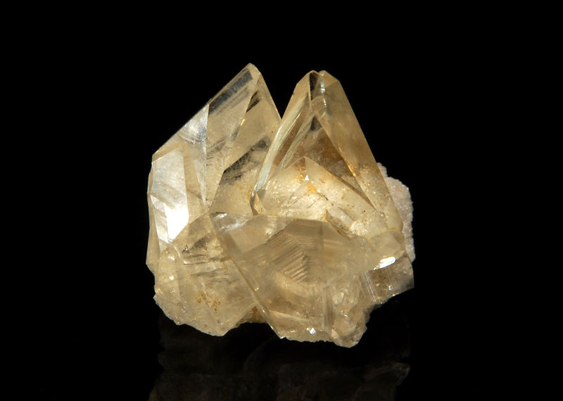 TN686 Calcite - Ladywash Mine, Eyam, Derbyshire, England.jpg