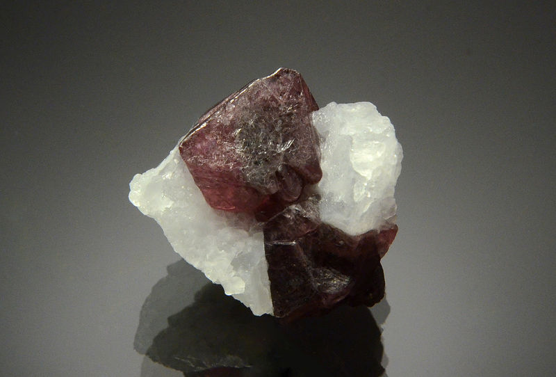 TN894 Spinel - Mahenge, Morogoro Region, Tanzania.jpg
