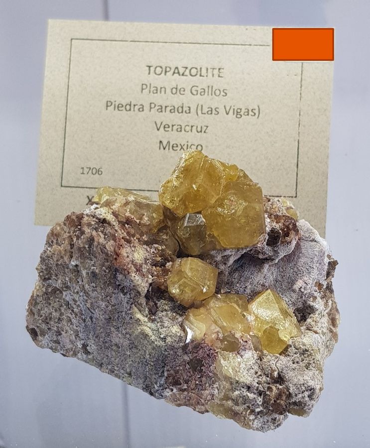 Topazolite Piedra Parada VER.jpg