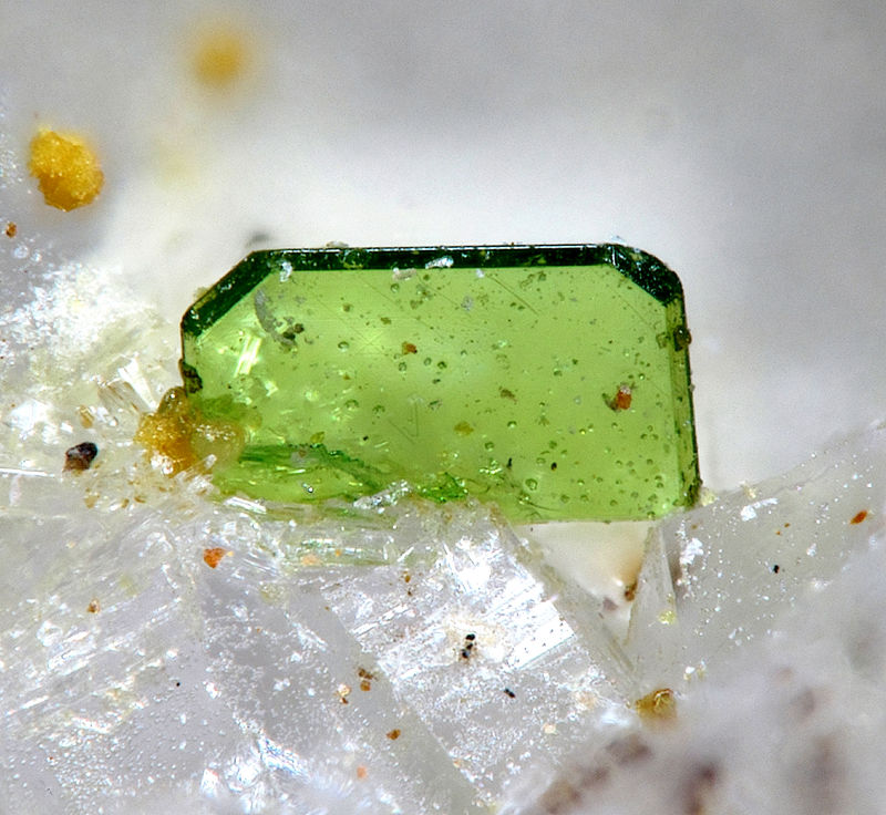 Torbernite La Paloma 0.7mm.jpg