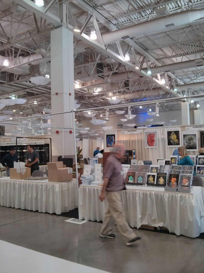 Tucson 2014 - Set up day at the Main Show (40).jpg
