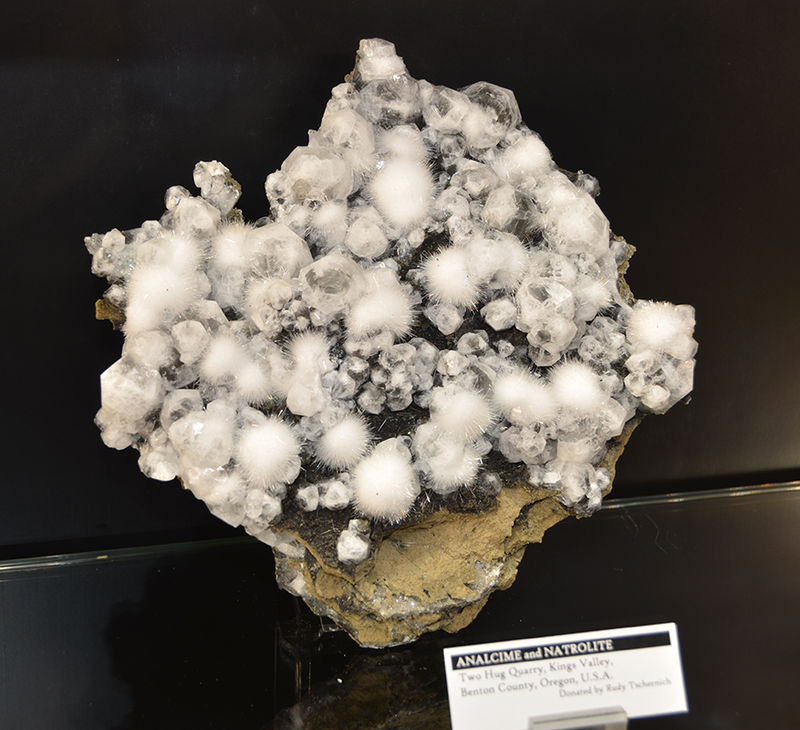 Tucson 2017 - Rice Northwest Rock and Mineral Museum exhibit (4).jpg