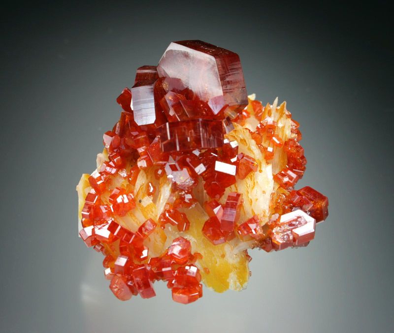 Vanadinite-6859r.jpg