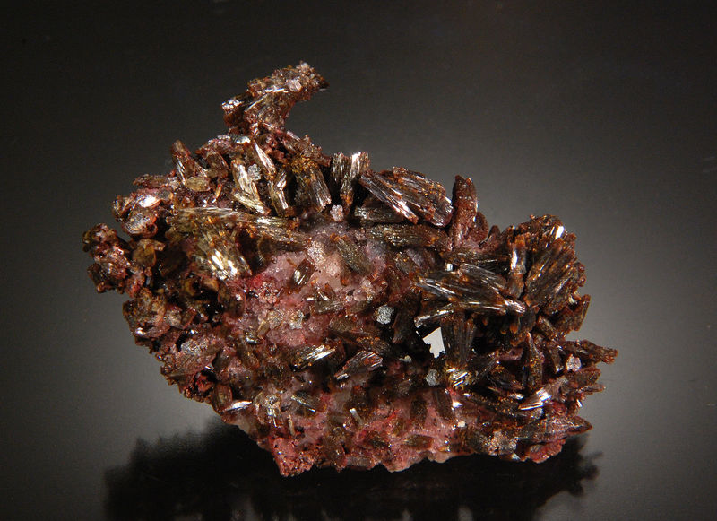 Vanadinite (var. arsenian).jpg