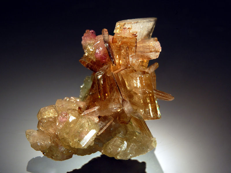 Vesuvianite diopside.jpg
