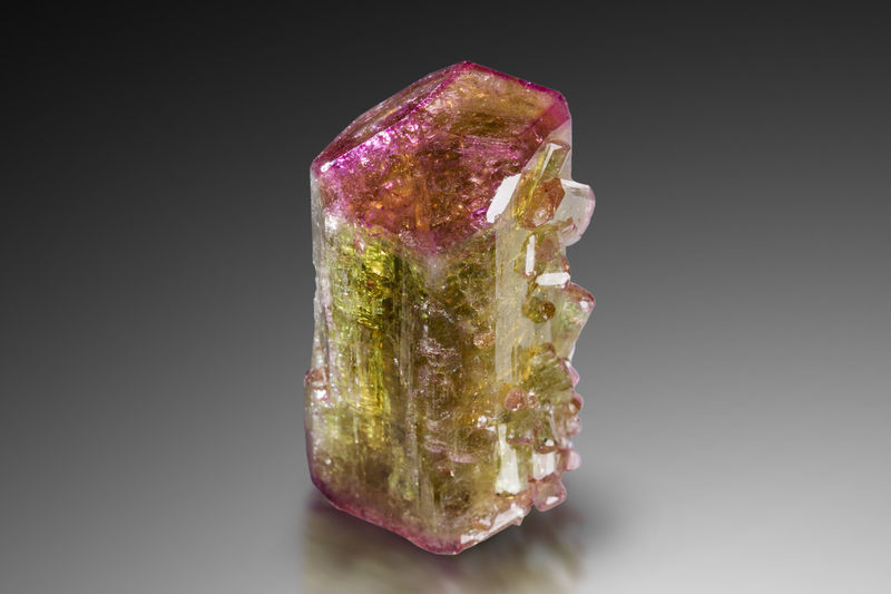 Vesuvianite-MIM_Museum(1749).jpg