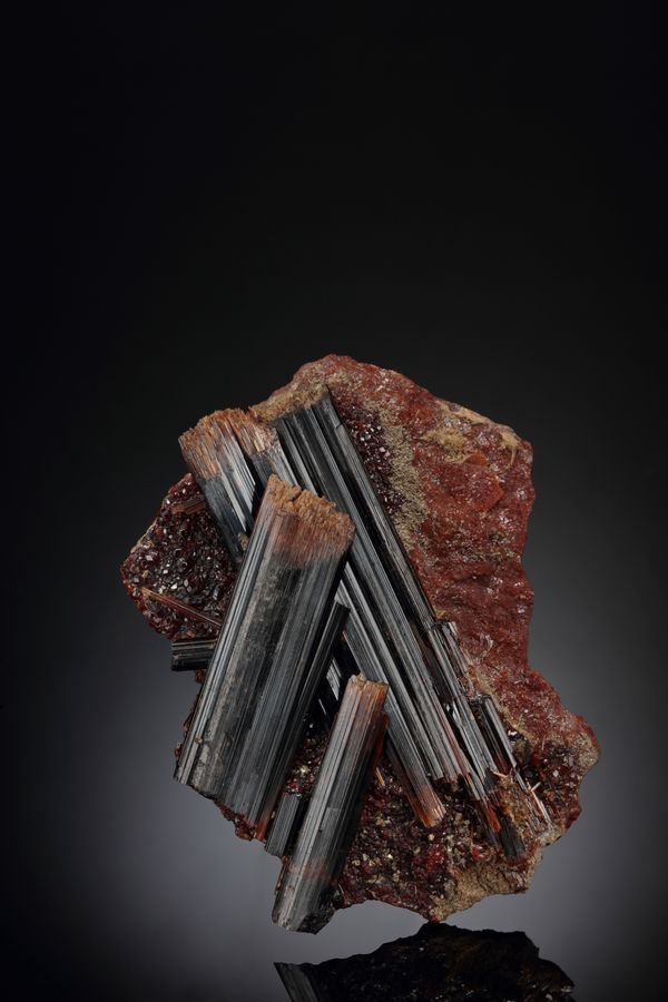 Vesuvianite-MIM_Museum(1924).jpg