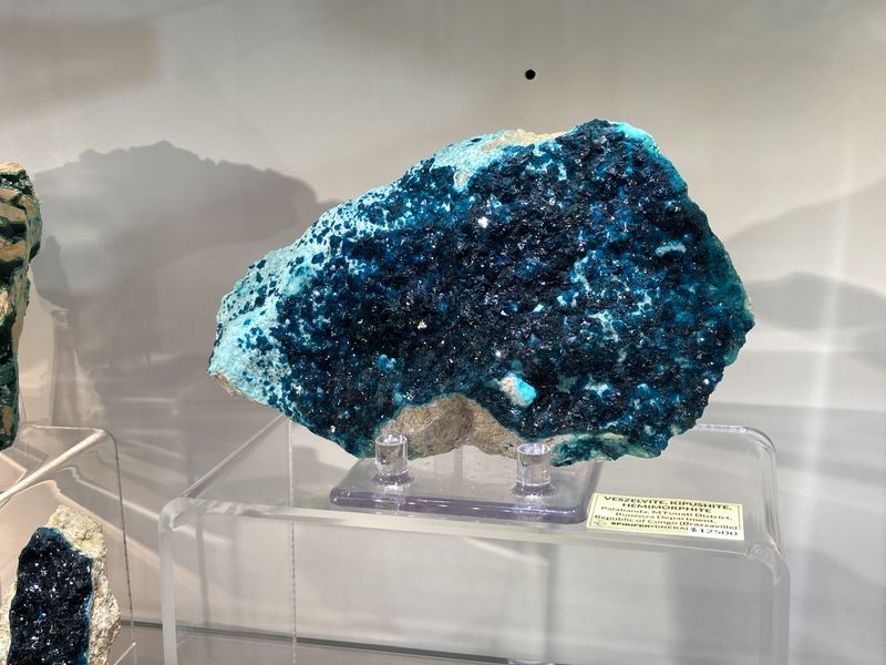 Veszelyite, Kipushite, Hemimorphite, Palabanda, M'Fouati Dist, Bouenza Dept, DRC (2).JPG