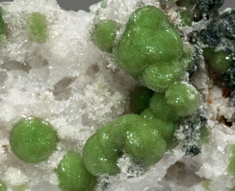 Wavellite - Mauldin Mountain Quarries_Mauldin Mountain_Montgomery County_Arkansas_USA-detail.jpg