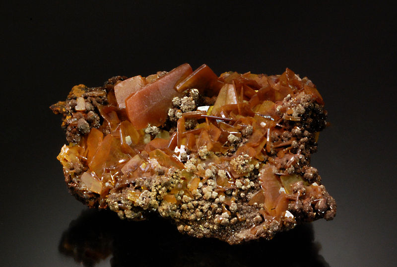 Wulfenite - Los Lamentos, Mexico.jpg