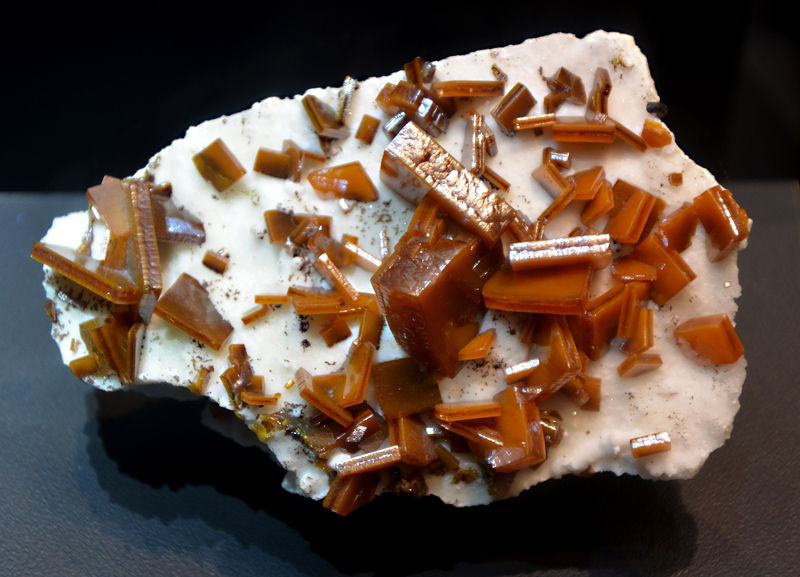 Wulfenite Los Lamentos.jpg