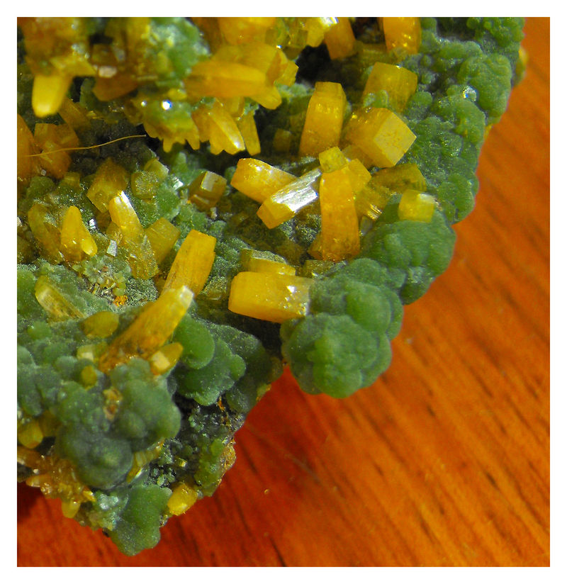 Wulfenite with Mimetite - CLOSEUP 1.jpg