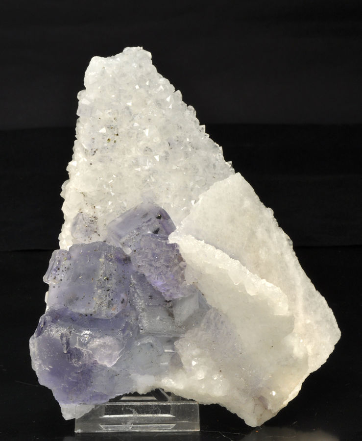 Y211 Fluorite, Geoda-de-las-Monjas, La Viesca, front.jpg