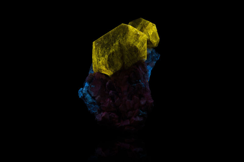 Zircon-MIM_Museum(1572-2).jpg