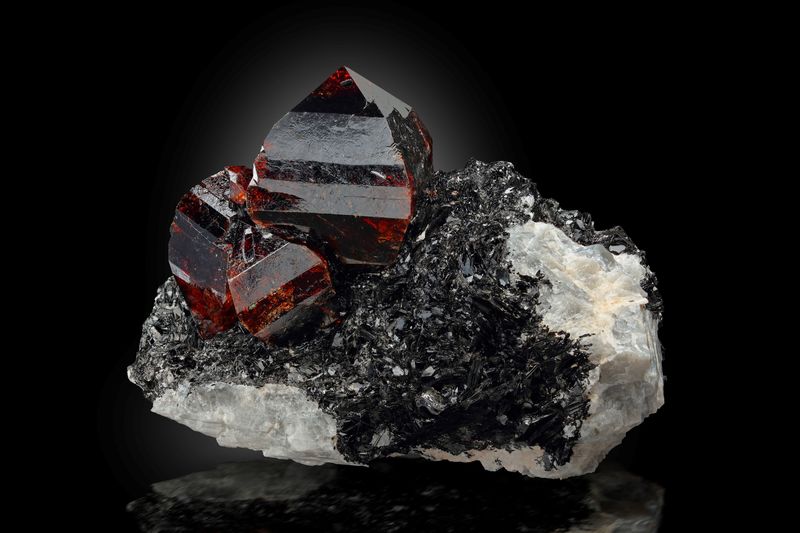 Zircon-MIM_Museum(1882).jpg