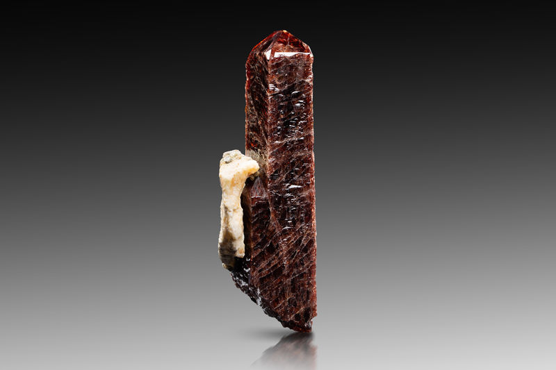 Zircon-MIM_Museum(2091-1).jpg