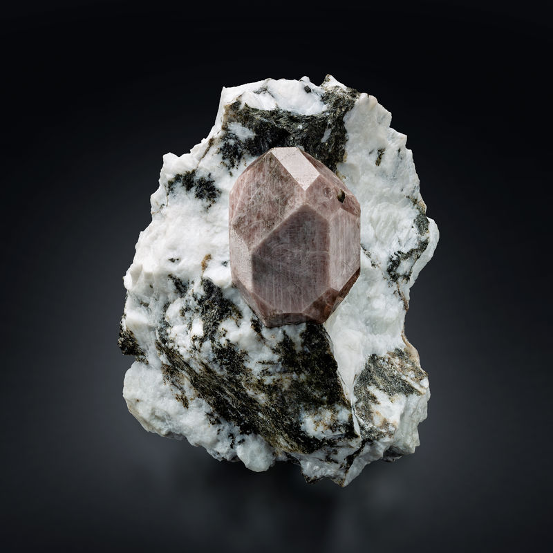 Zircon-MIM_Museum(2238).jpg