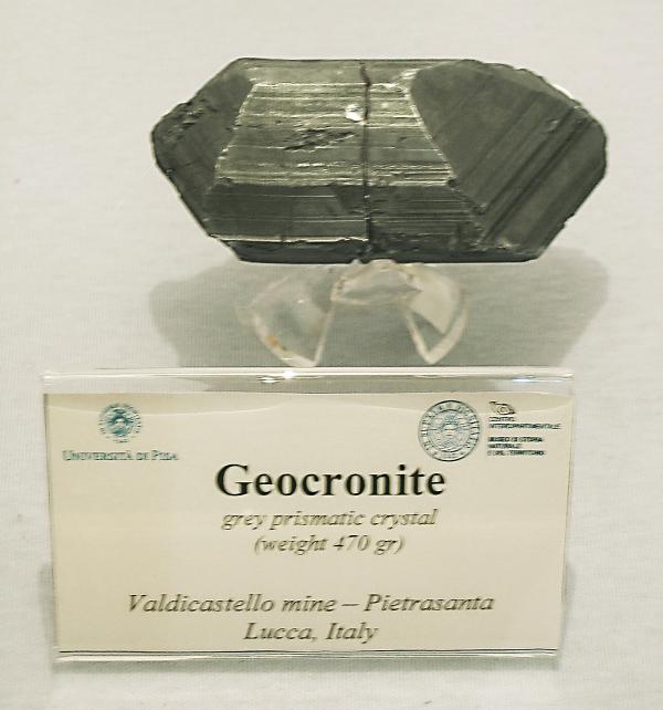 Tucson 2008 - Geocronite.jpg