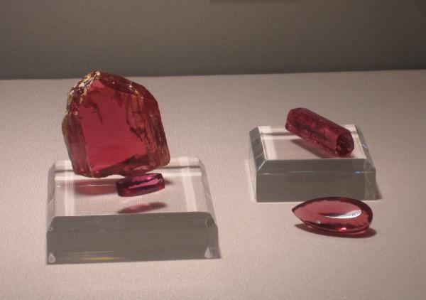 Tucson 2010 - Red Topaz.jpg