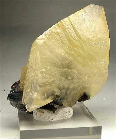 usa-b34-calcite01d.jpg