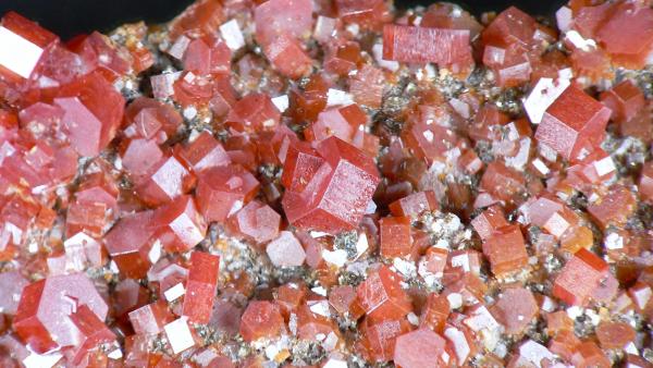 Vanadinite2.jpg