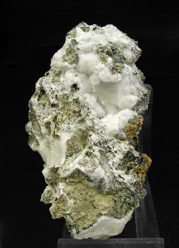 Vladimirite from At Ahman Morocco.jpg