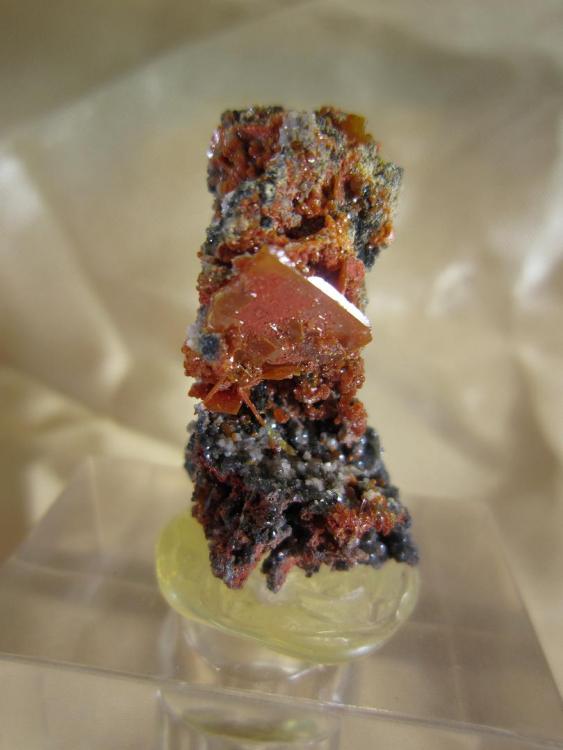 wulfenite 2.JPG